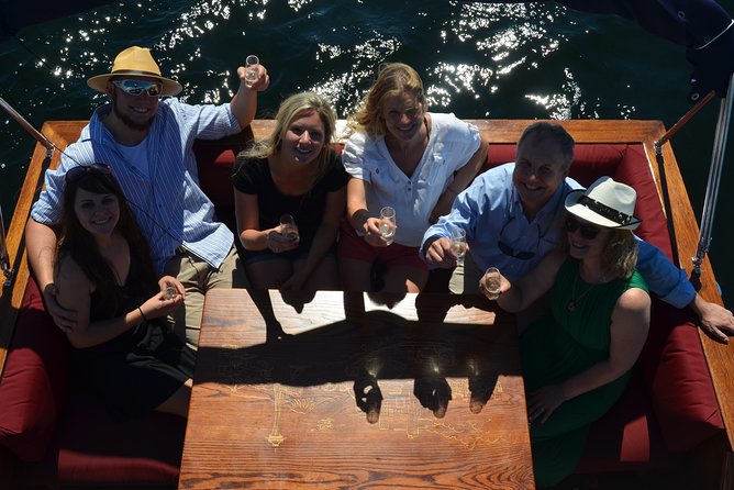 Seattles Favorite Sightseeing Floating Homes Cruise - BYOB!
