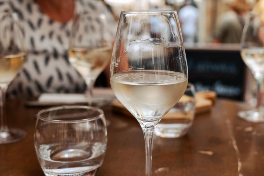 Aix-en-Provence City Tour With Wine and Cheese