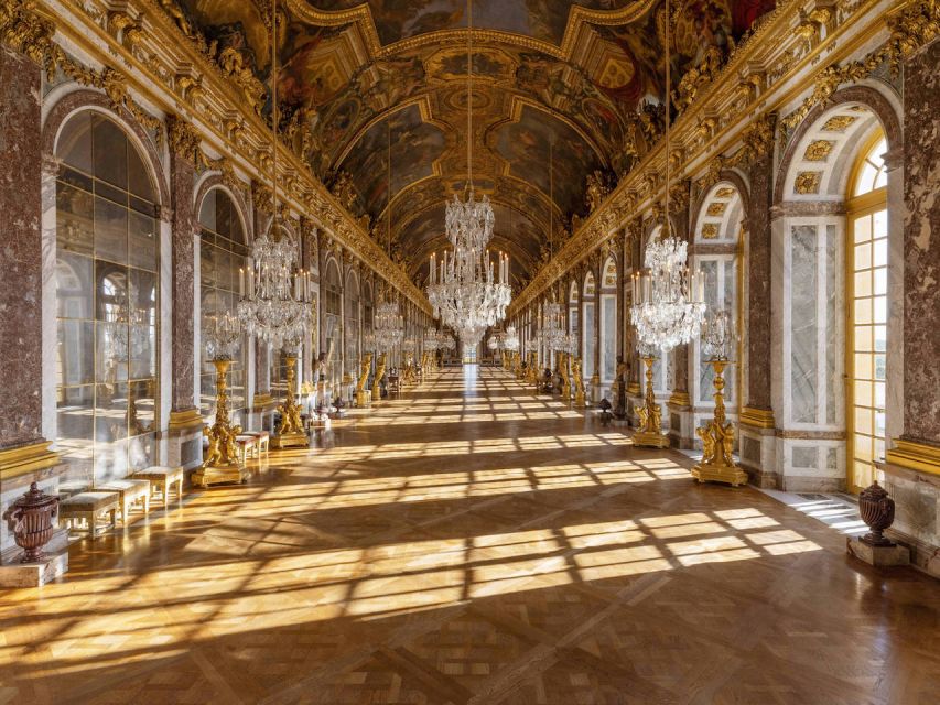 Versailles Palace: Day Trip & Paris Hop-On Hop-Off - Key Points