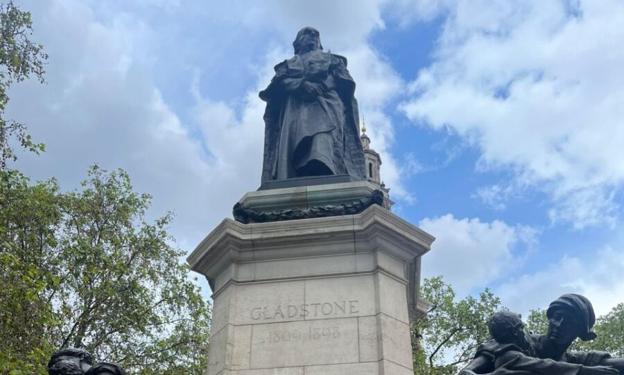 Woolf & Dickens: London Literary Tour & Writing Workshop - Highlights of the Experience