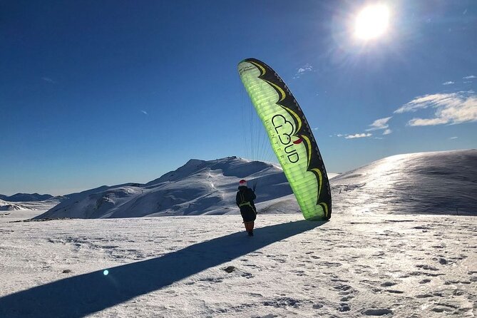 1 Hour Private Guided Paragliding Adventure in Rome