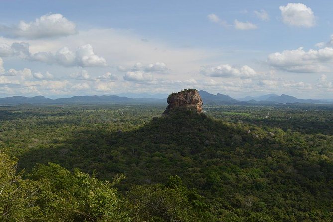 10 Day Round Tour in Sri Lanka