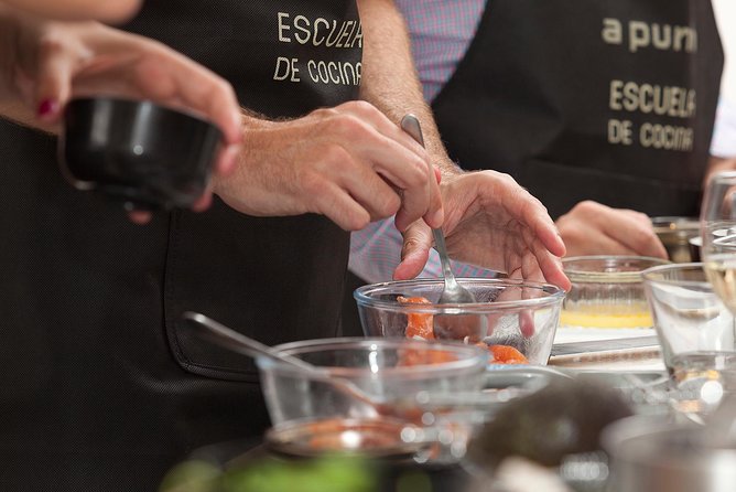 10 Tapas Cooking Class in Madrid - Class Overview