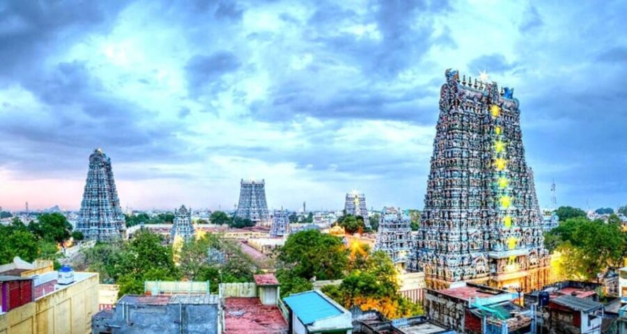 13 Days Tamilnadu, Kerala & Karnataka With 3 Star Hotels !!