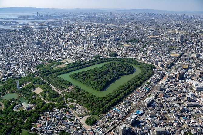 18 Min] Osaka Helicopter Tour: Osaka Cultural Heritage Tour
