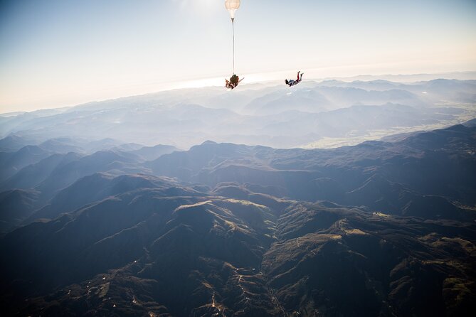 18,000ft Tandem Skydive Over Abel Tasman