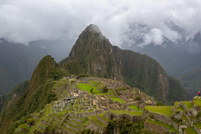 2-Day Sacred Valley Machu Picchu 4star Hotel & Vistadome Train