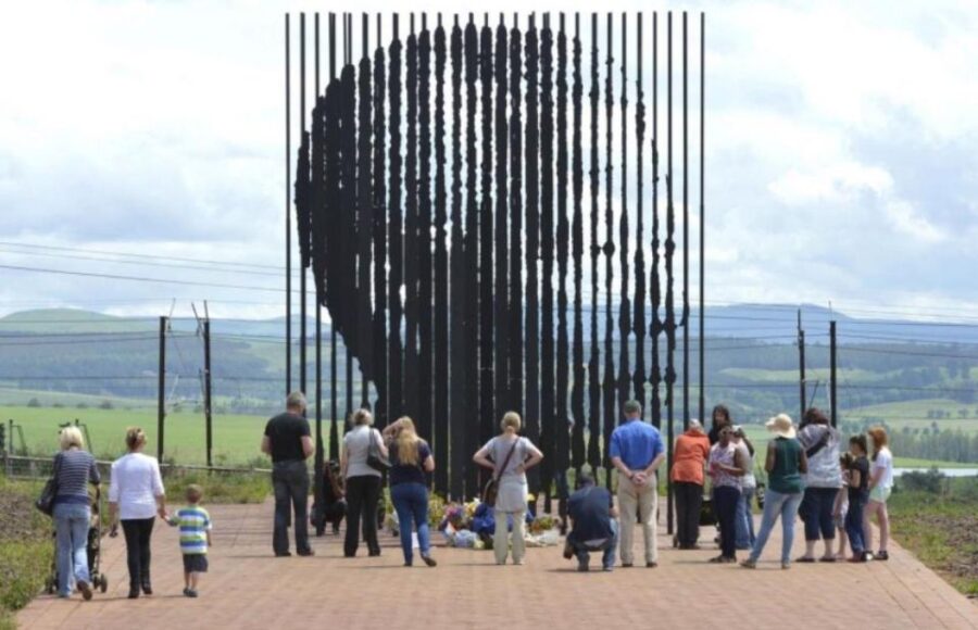 2 Day Tour Tala Ga Reserve & Drakensberg Mountains Fr Durban - Tour Overview