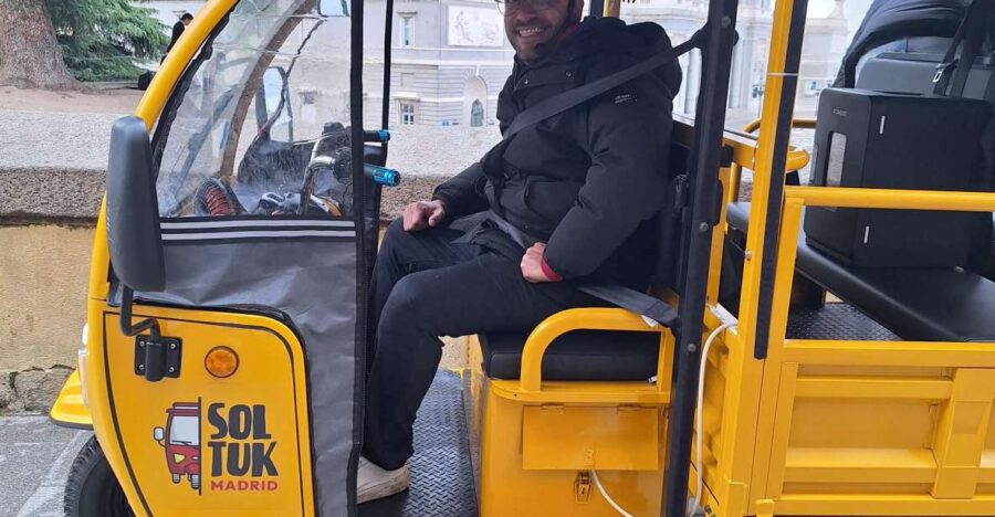 2-Hour Tuk Tuk Tour of the Best of Madrid With Audio Guide - Tour Overview