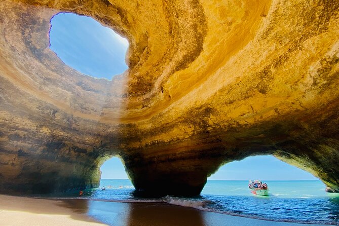 2 Hours Cruise Portimão to Benagil Cave & Marinha Beach - Tour Overview