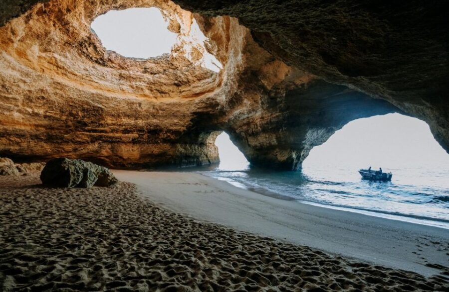 2 Hours Private Benagil Caves and Beaches Boat Tour - Tour Overview