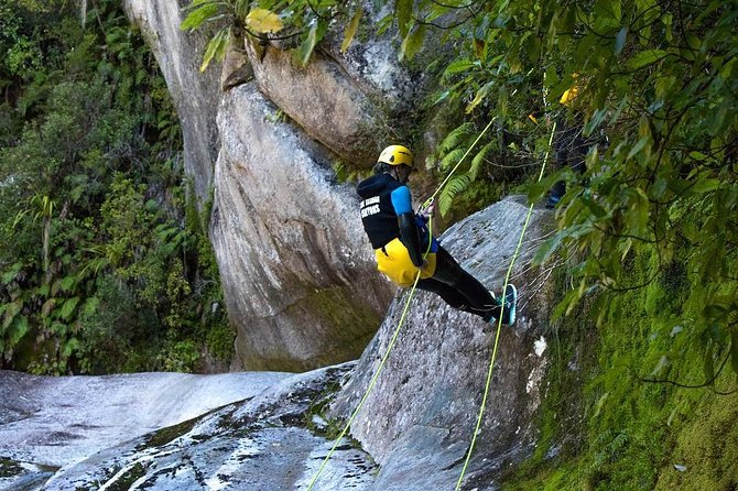 20 Day Legendary New Zealand Tour
