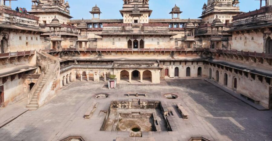 22-Day Delhi,Rajasthan,Agra,Gwalior,Orchha,Khajurao,Varanasi - Tour Overview and Pricing