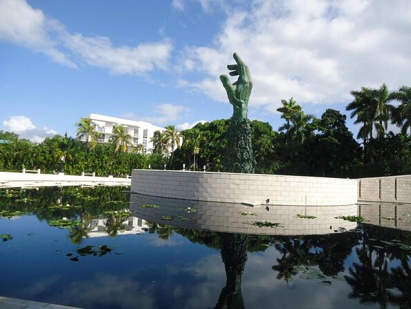 2H Private Classic Car Tour Miami Beach & Wynwood - Included in the Tour