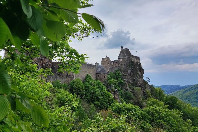3 Castles and Wine Tasting Tour in Danube Valley From Vienna