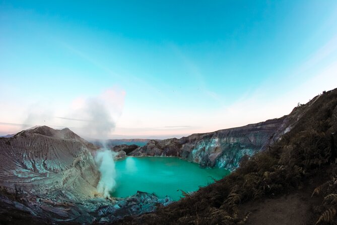 3 Days Private Tour of Mount Bromo and Ijen Volcano Lake
