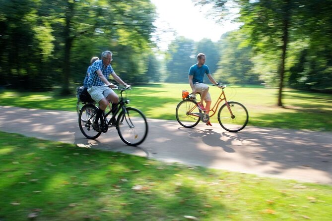 3-Hour Bike Tour of Tiergarten and Berlins Hidden Places - Tour Highlights