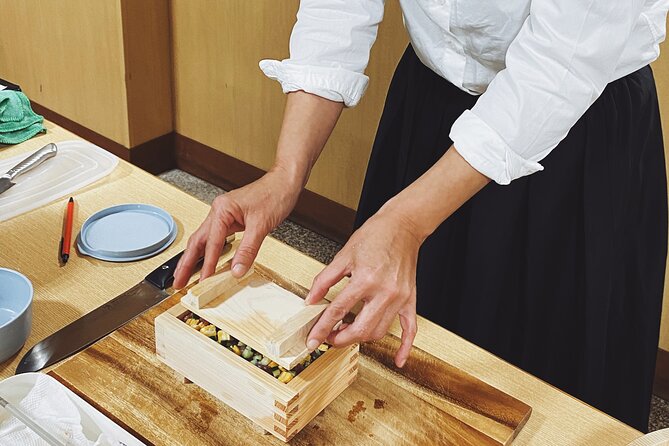 3-Hour Japanese Pressed Sushi Cooking Class