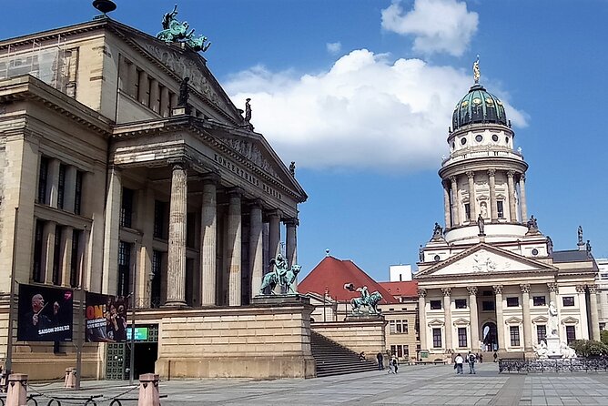 3,5 Hours Highlights Berlin Rickshaw Tour With Guide