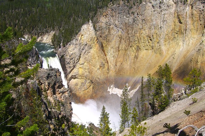 4-Day Small Group Tour: Yellowstone and Tetons Camping From Salt Lake City