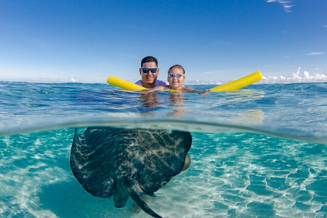 4 Hour Private Boat Charter to Stingray City, Snorkeling and More - Food and Drinks