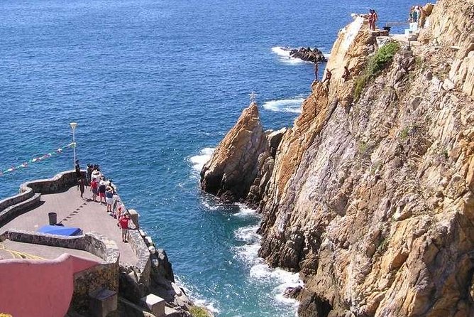 4 Hrs Exclusive to Cruise Ship Passengers Sightseeing Experience