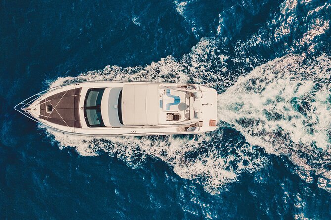 5-Hour 2-Stop Private 50 Azimut Yacht Tour With Food, Open Bar & Snorkeling