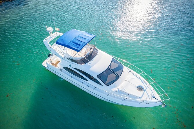 5-Hour Private 42 Azimut Yacht 2-Stop Tour W/ Food, Open Bar & Snorkeling