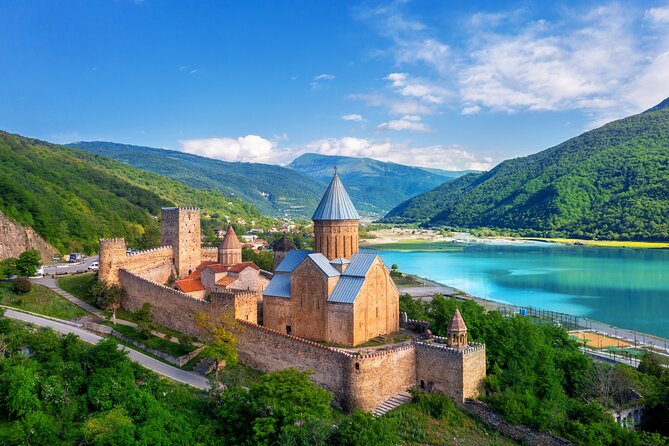 A 6-Day Private Expedition Into Rich Heritage