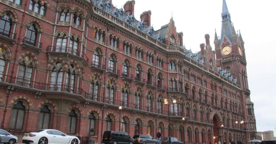 A Muggles Guide to London: Harry Potter Walking Tour - Magical Sights and Sounds