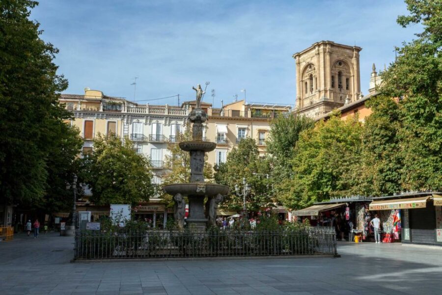 A Self-Guided Audio Tour of Granadas Historical Centre