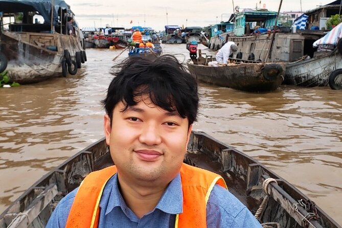A Unique Tour of the Floating Market Includes a Cacao Plantation.