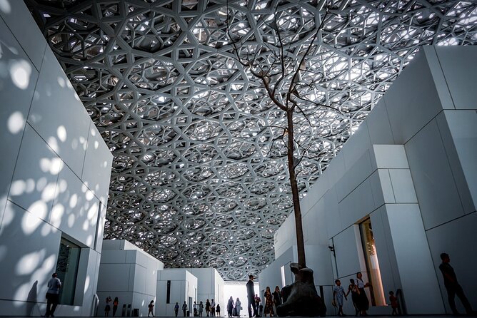 Abu Dhabi Mosque and Louvre Museum With Lunch From Dubai