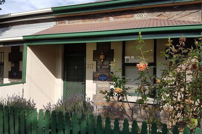 Adelaide Walking Tour: East End Escapade