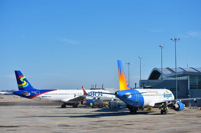 Airport Transfer: Niagara Falls, ON to Niagara International Airport (IAG) - Service Overview