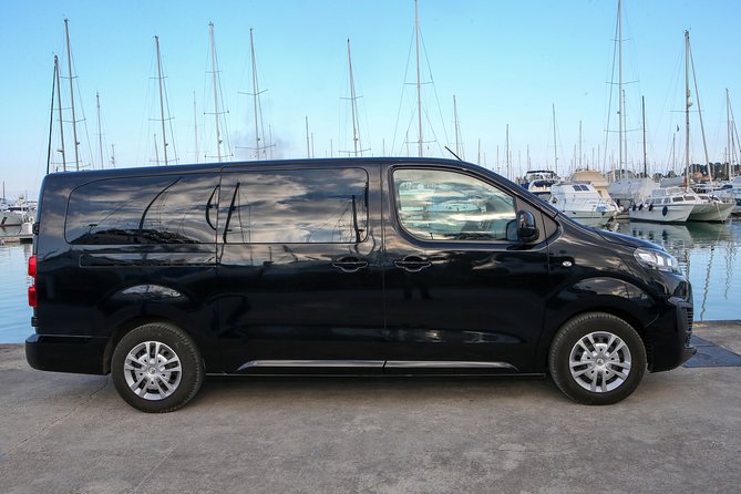 Airport Transfer to Gouvia Marina