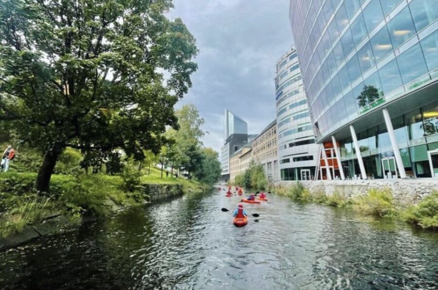 Akerselva River: Urban Paddling Adventure Kayak Tour