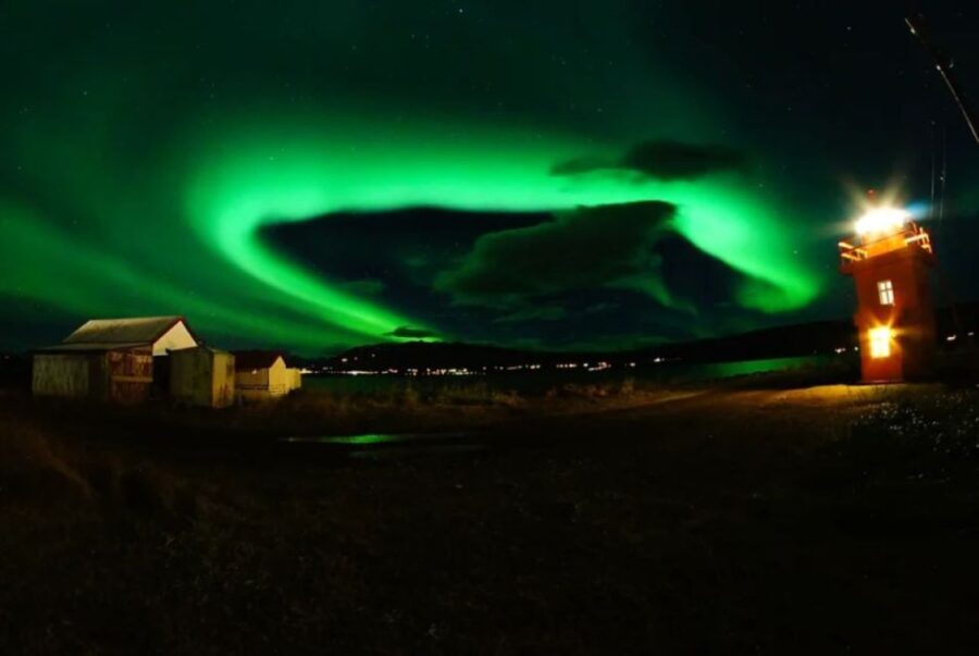 Akureyri: Northern Light Chase by Super Jeep