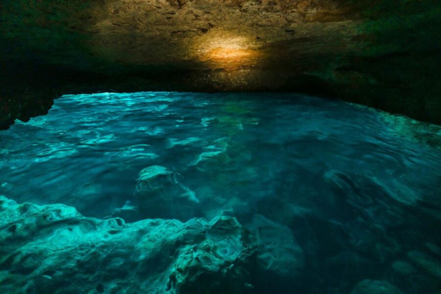 Alcudia: Guided Sea Kayaking Tour With Snorkeling