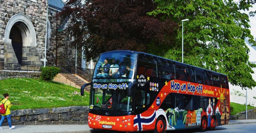 Ålesund: 1-Day Hop-On Hop-Off Sightseeing Bus Ticket