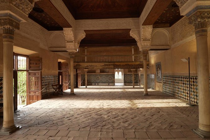 Alhambra and Nasrid Palaces Ticket With Audioguide