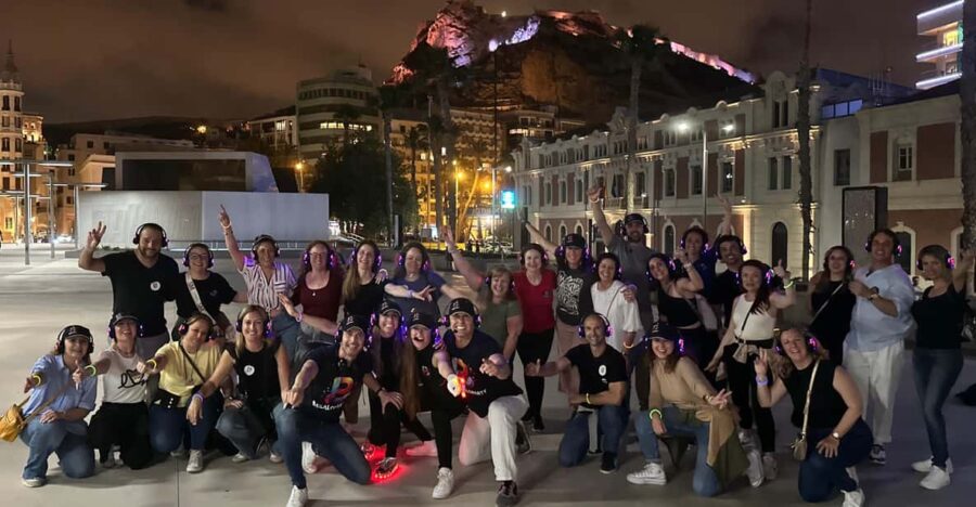Alicante: BAILALOPARTY/ Silent Party Walking Tour