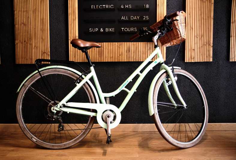 Alicante: Full Day City Bike Rental.