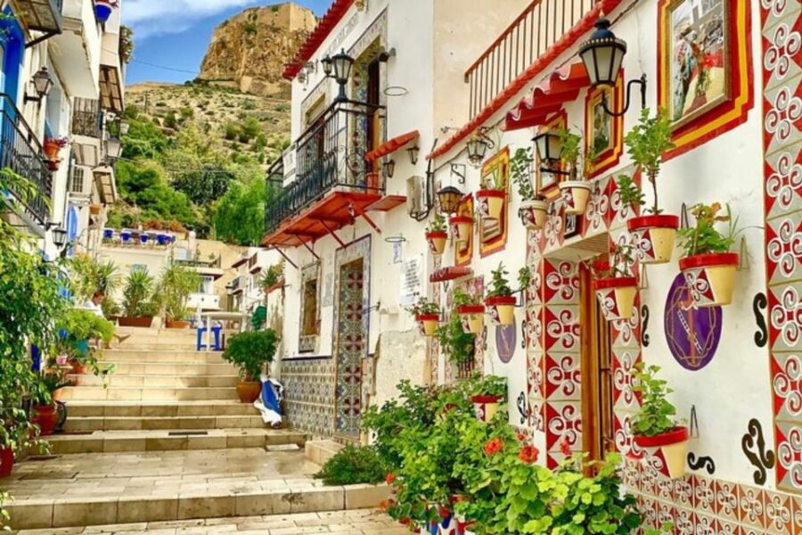 Alicante: Private Custom Walking Tour - Tour Overview