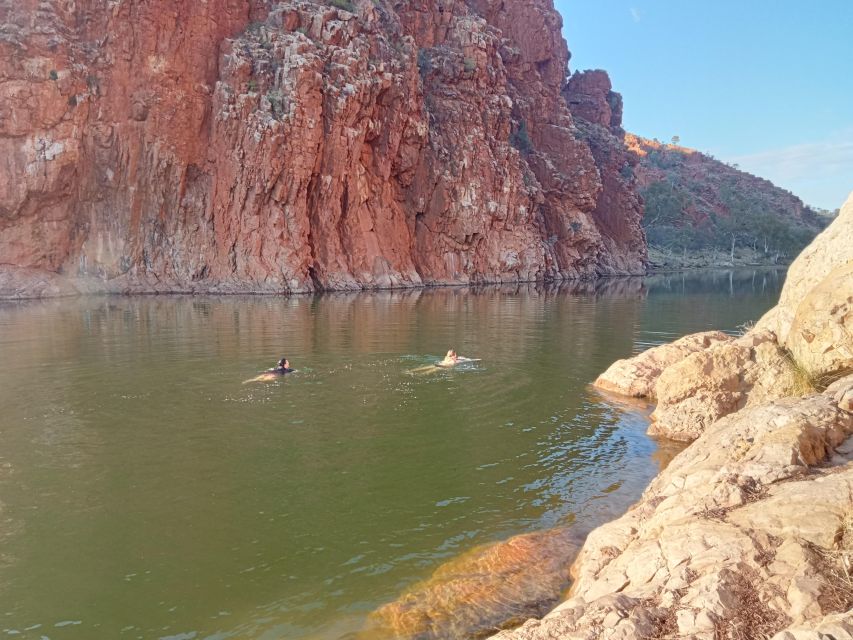 Alice Springs: Customized French Tour in the NT