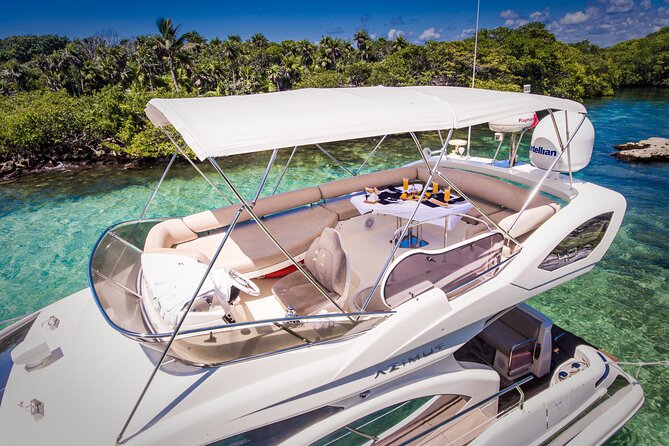 All Inclusive Tulum: 4 Hours Coast & Fun in 43 Yacht Azimut