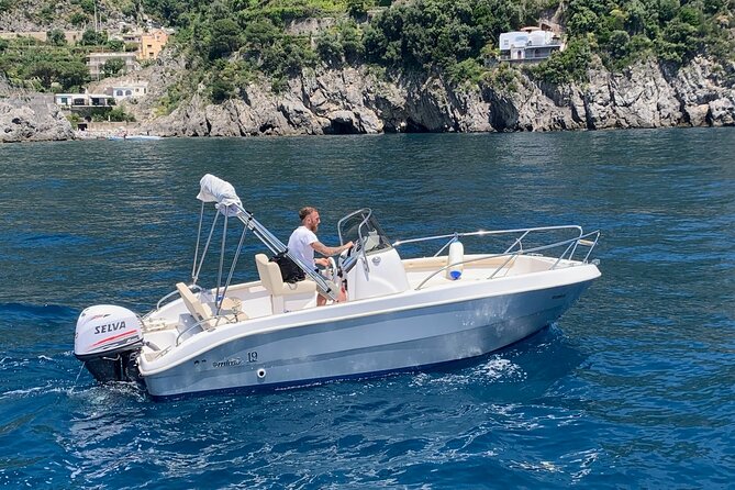 Amalfi Coast 7-hour Private Boat Rental in Maiori or Minori