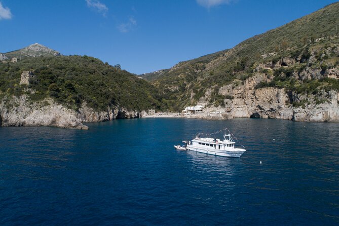 Amalfi Coast by Boat With Aperitif, Lunch and Sea Breaks
