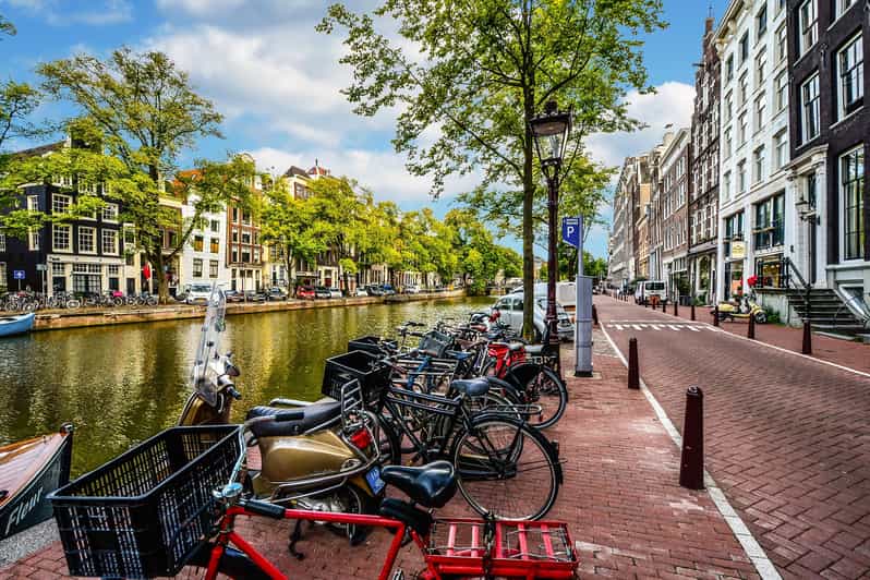 Amsterdam: 3-Hour Private Bike Tour of the City Center - Tour Overview