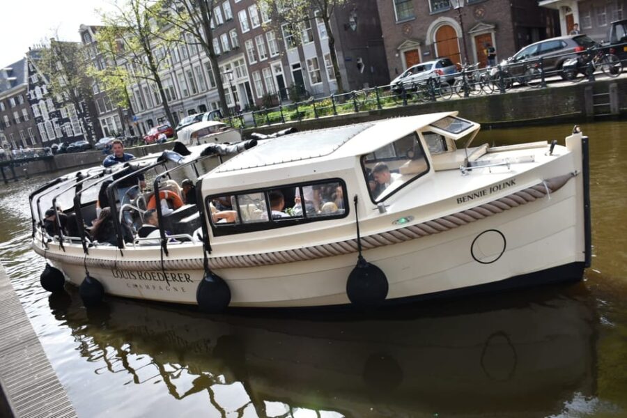Amsterdam: 420 Smoke-Friendly Boat Tour - Tour Overview and Details